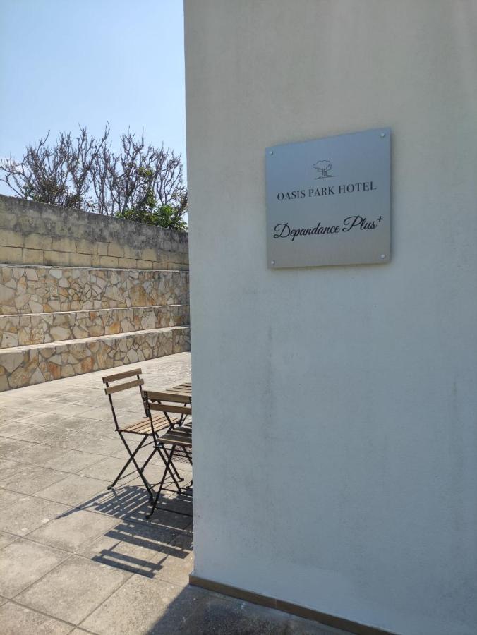 Oasis Park Hotel Torre dell'Orso Esterno foto