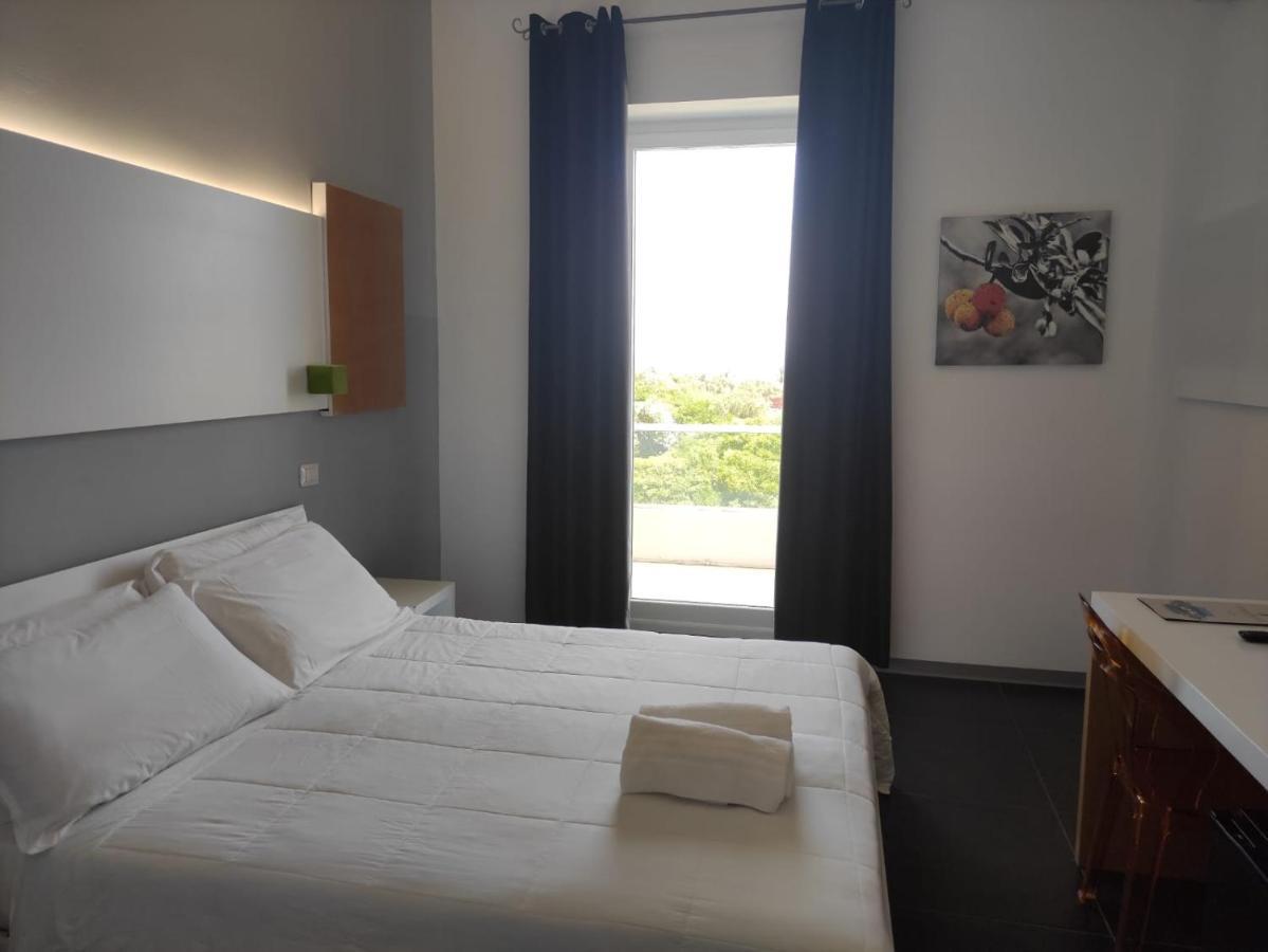 Oasis Park Hotel Torre dell'Orso Esterno foto