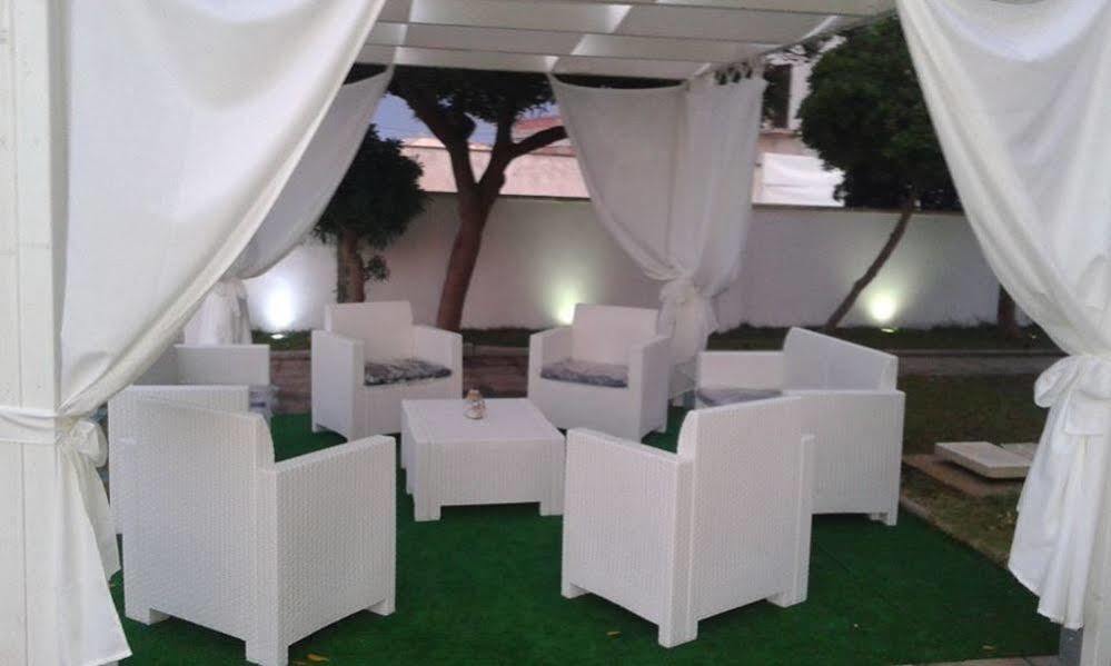 Oasis Park Hotel Torre dell'Orso Esterno foto
